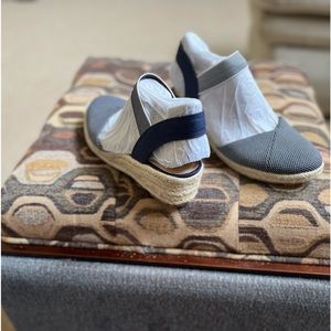 BRAND NEW Kimmie Navy Espadrilles Shoes from Macy's NEVER WORN
